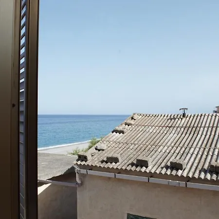 Meraviglia In Riva Al Mare Apartment