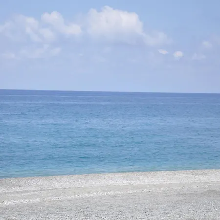 Meraviglia In Riva Al Mare דירה