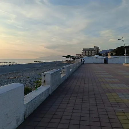 Meraviglia In Riva Al Mare ベルモンテ・カーラブロ